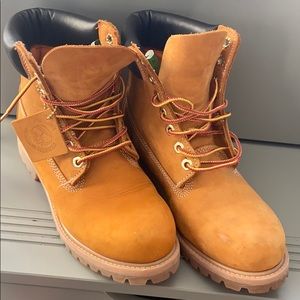 Timberland wheat boots!